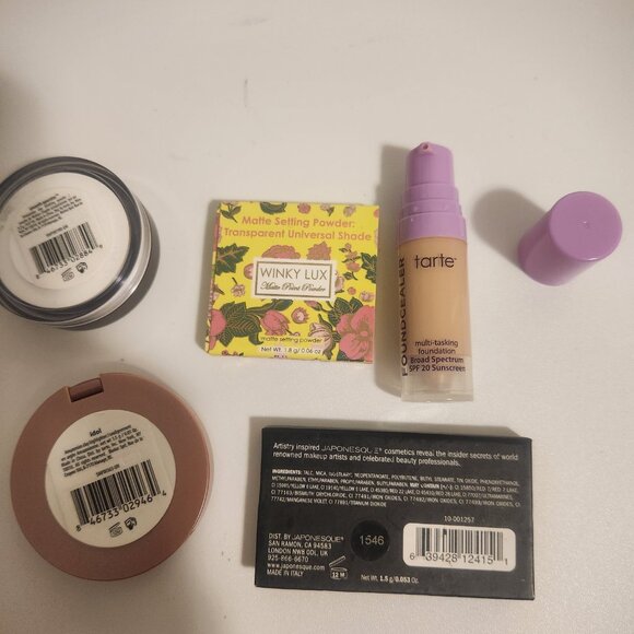 Set of Makeup (face) - Picture 3 of 5